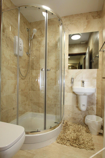 Bathroom 3, The Ormonde Guesthouse, Cheshire West and Chester