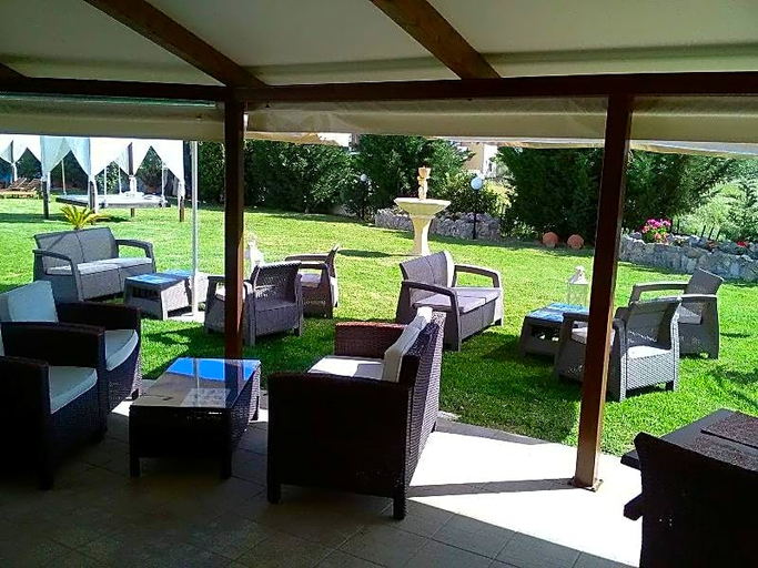Food & Drinks 5, Eleni's Garden & Castello Suites, Ionian Islands