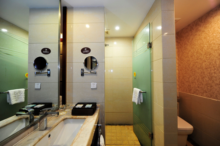 Bathroom 2, Guiyang Huamao Hotel, Guiyang