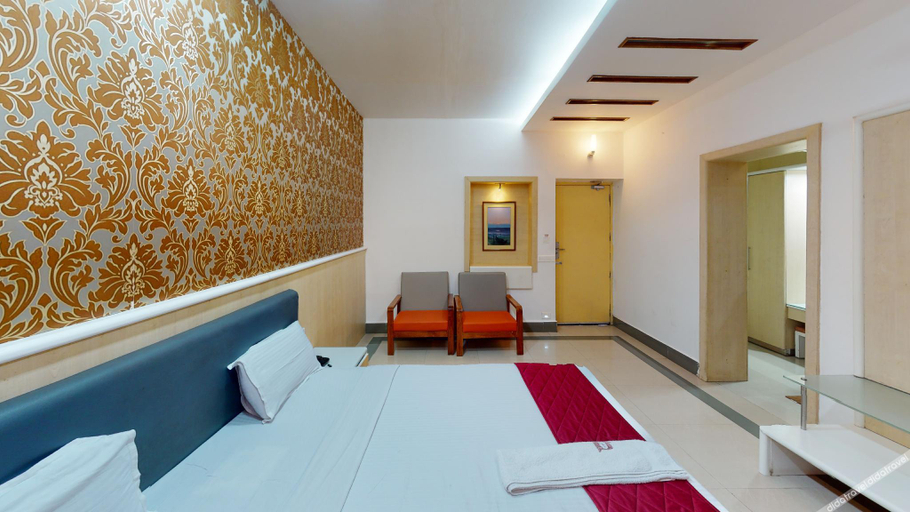 Bedroom 2, Hotel puduvai ashok, Puducherry