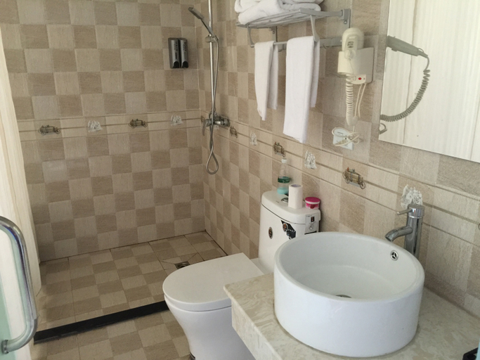 Bathroom, Anyi Fenghe Hotel, Nanchang