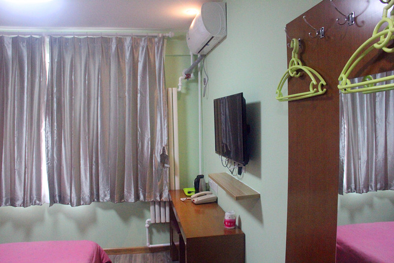 Bedroom, Huaqile Hostel, Beijing
