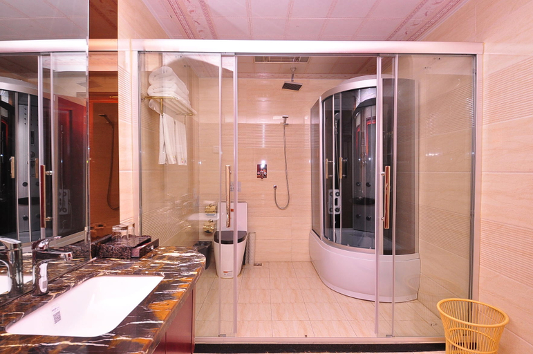 Bathroom 2, ホテル(), Dezhou