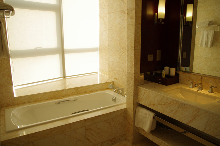 Bathroom 4, Hangzhou Braim Canal Hotel, Hangzhou