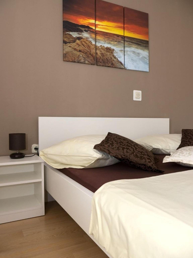Bedroom 2, Apartments Pavlinovic, Makarska