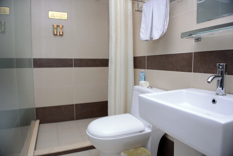 Bathroom 3, Tianyan Holiday Hotel (Harbin Central Street), Harbin
