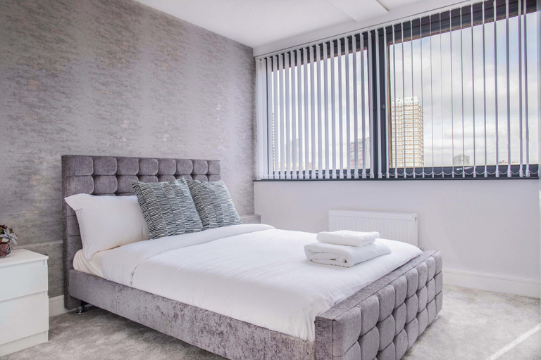 Bedroom 2, 26 Penge House, London