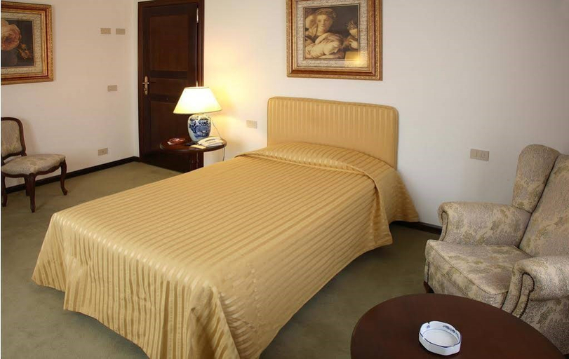 Bedroom 2, Hotel Villa Montanarini, Reggio Nell'Emilia
