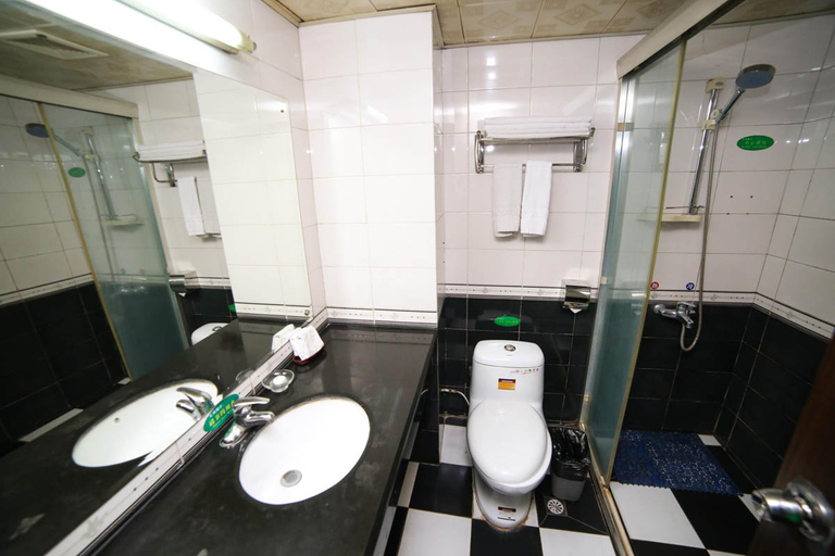 Bathroom 4, Vienna 3 Best Hotel Jingmen Wanda Plaza, Jingmen