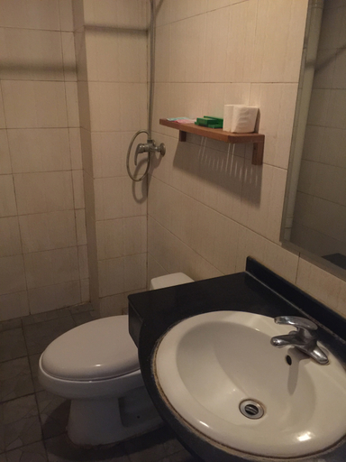 Bathroom 3, Nostalgia Hotel (Beijing Qianmen Subway Station), Beijing