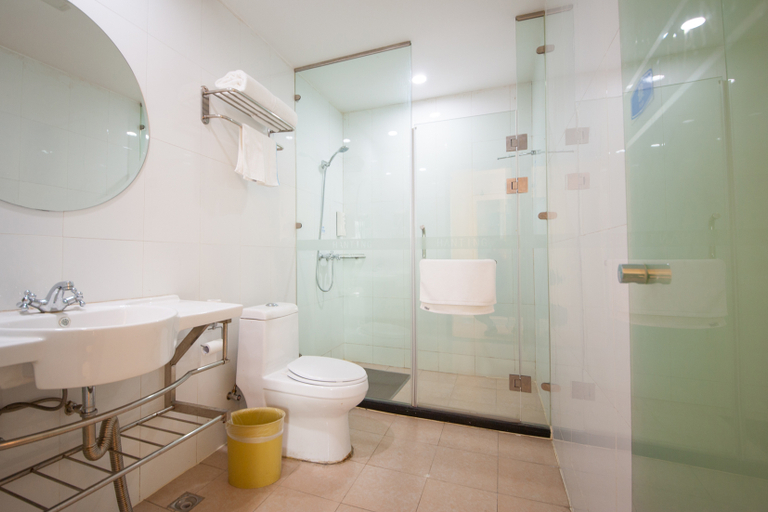 Bathroom 2, Hanting Hotel Gugao Bus Station, Nantong