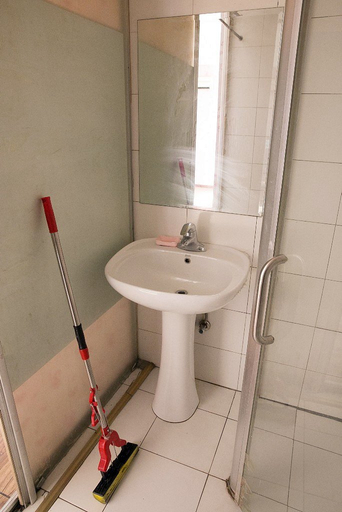 Bathroom 2, Tianjin Hengmei Express Hotel, Tianjin