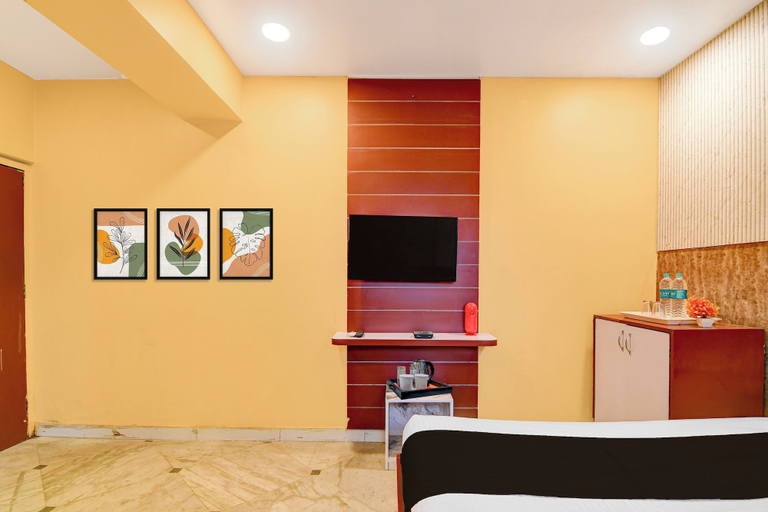 Room 3, Super Collection O Rajarhat Formerly, North 24 Parganas