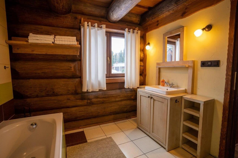 Bathroom 5, Chalet Vancouver, Banská Bystrica