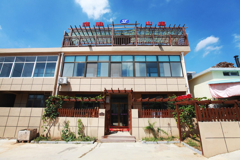 Exterior & Views