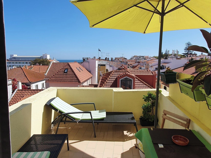 Property grounds, Feel at Home, Cascais