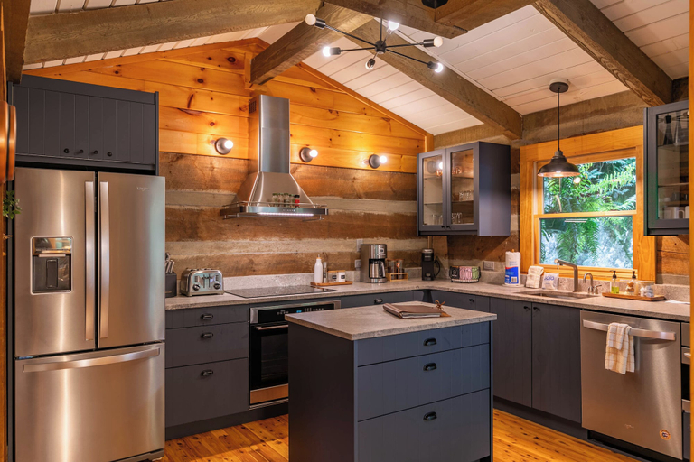 Interior 5, Blackberry Creek Cabin, Caldwell