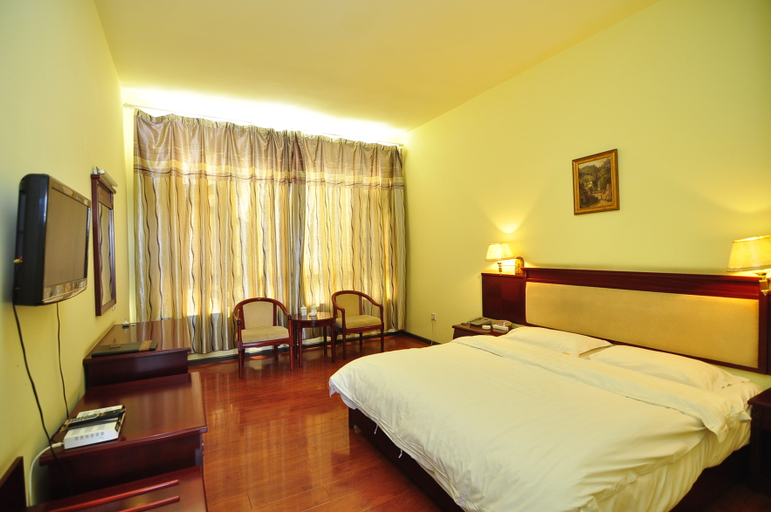 Bedroom 2, Kunming Haitang Hot Spring Hotel (Dianchi Nationality Village), Kunming