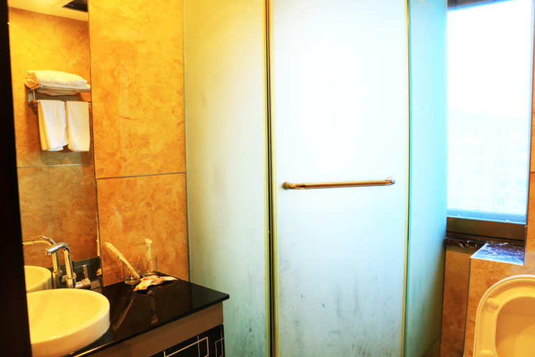 Bathroom 2, Ruiya Hotel (Ningbo Baizhang East Road), Ningbo