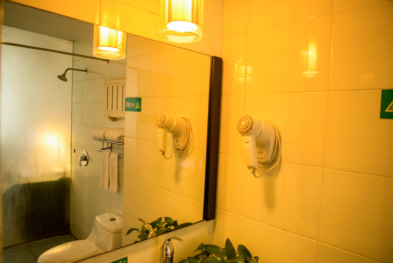 Bathroom 2, Ligong Hotel, Xi'an