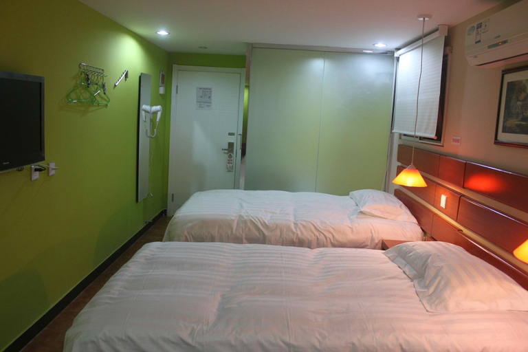 Bedroom 2, Lin'otel QianMen Branch, Beijing