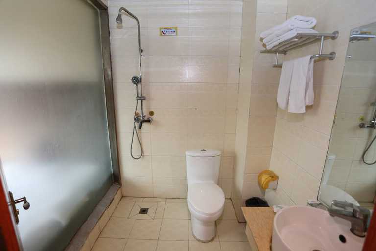 Bathroom 2, Pebble Motel (Ordos Daily Department), Ordos