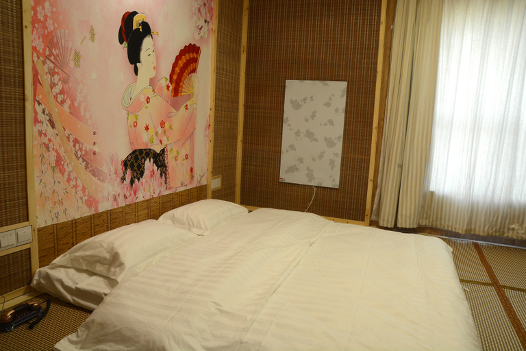 Bedroom 4, Haiyang Love Tower Theme Hotel, Yantai