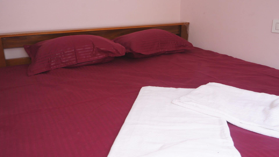 Room 5, Illayanar Home Stay, Tiruvannamalai