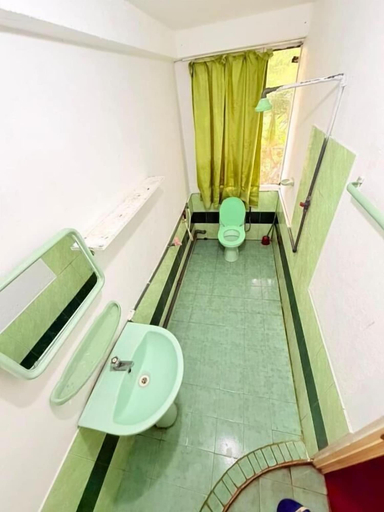 Bathroom 3, Coca Cola Hostel, Kaduwela