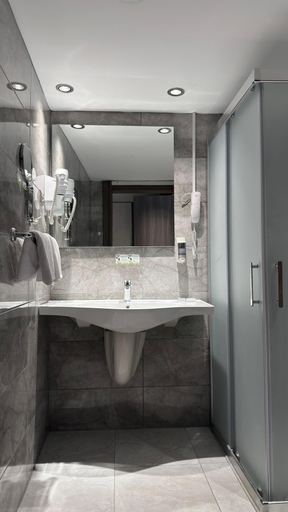 Bathroom 5, Pam Thermal Hotel & Clinic Spa, Akköy