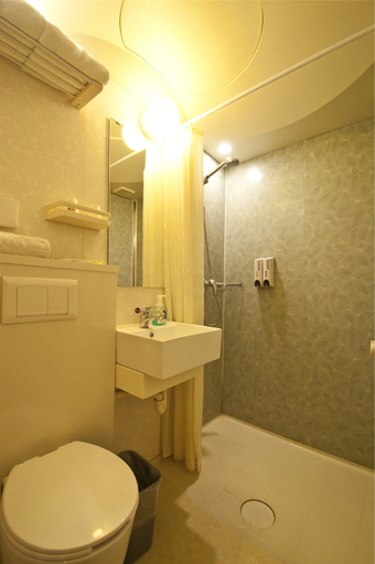 Bathroom 5, グレースイン(Grace Inn)チェーンホテル(), Jinan