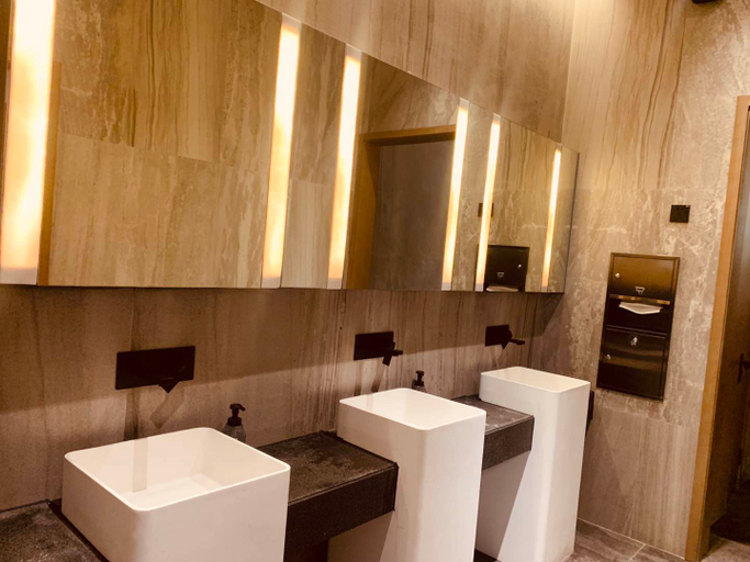 Bathroom, Yu Feng Four Seasons Hotel, Ganzhou