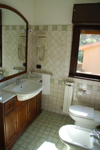 Bathroom 5, Balletti Palace Hotel, Viterbo