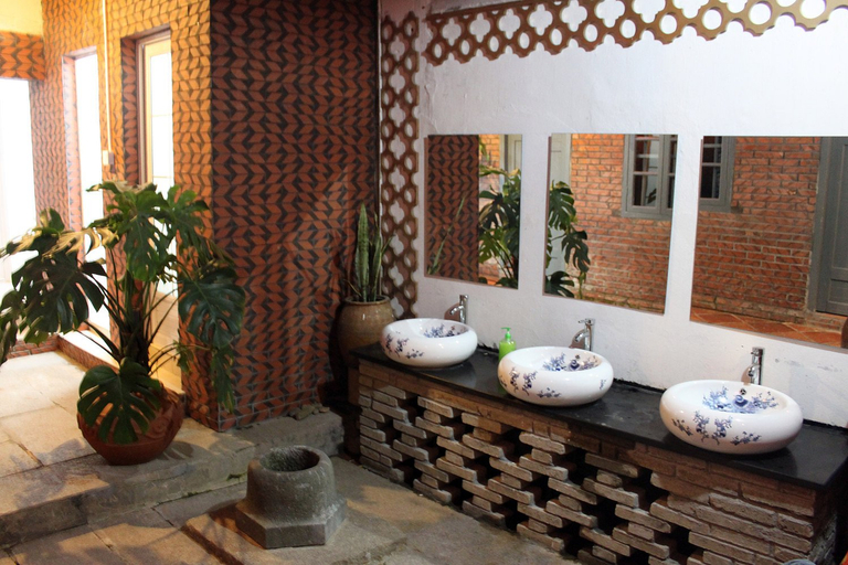 Bathroom 2, Suqingmen Youth Hostel QuanZhou, Quanzhou