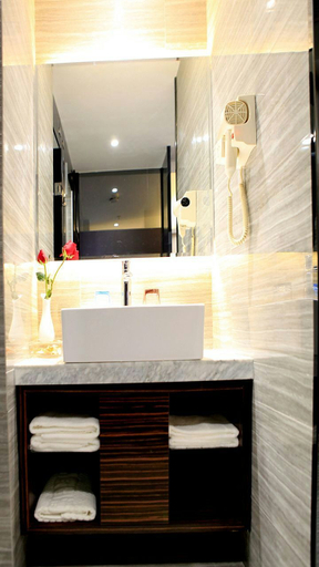 Bathroom 3, Chengfeng Hotel, Ningde