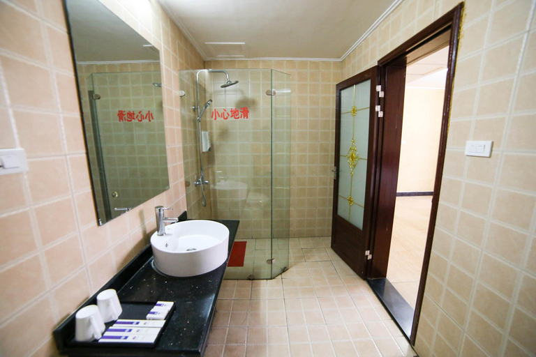 Bathroom 2, Vienna Classic Hotel (Anlu Jiefang Avenue), Xiaogan