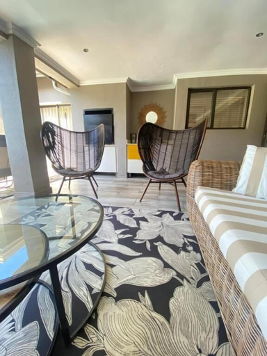 Living area 3, The House Guest House, Ehlanzeni