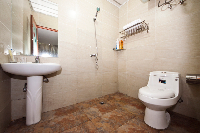 Bathroom 5, Qinmei Express Hotel, Fuzhou