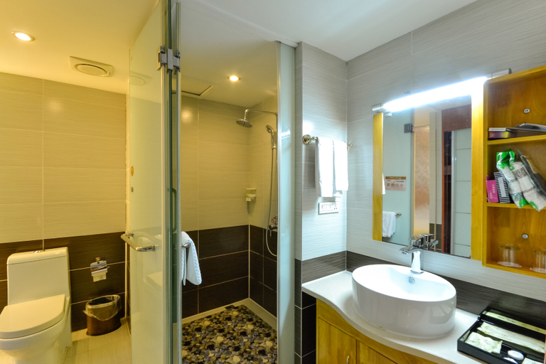 Bathroom 2, Hua'erdun Business Hotel, Lishui
