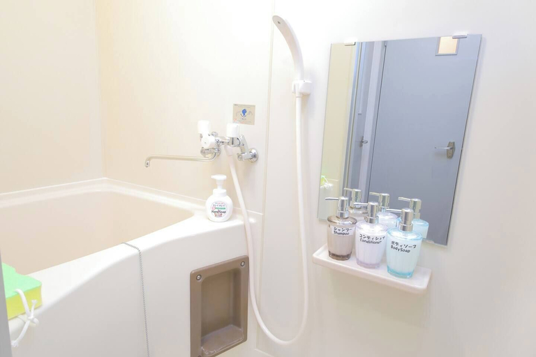 Bathroom 2, シティアヴェニュー旭町, Sapporo