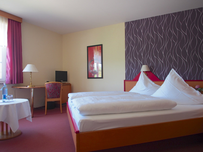 Bedroom 2, Hotel Haus am See, Görlitz