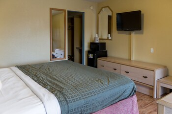 Room 2, Regency Inn, Muskogee