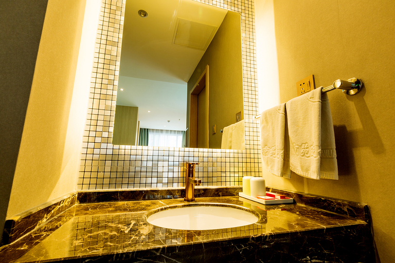 Bathroom 2, ホテル（）, Qingdao