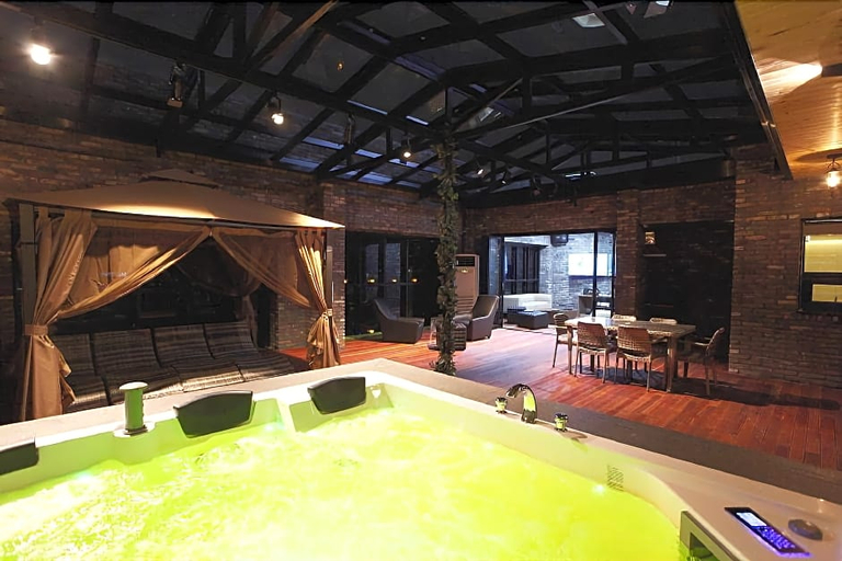 Sport & Beauty 5, Hotel Ahava, Yeongdeungpo