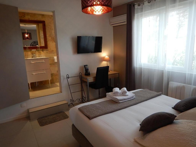 Bedroom 1, Hotel Miramar- Cap d'Antibes - La Garoupe plage, Alpes-Maritimes