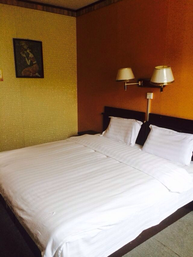 Bedroom 2, Hanzhong grand road hotel, Hanzhong