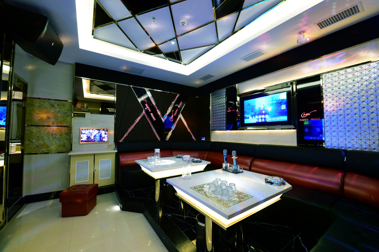 Food & Drinks 3, Tobacco Hotel, Wenshan Zhuang and Miao