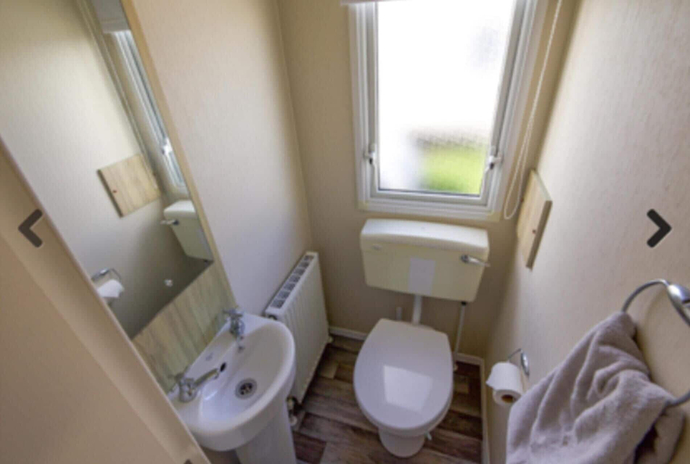 Bathroom 4, Lyons Robinhood - 3 Bedrooms, Denbighshire