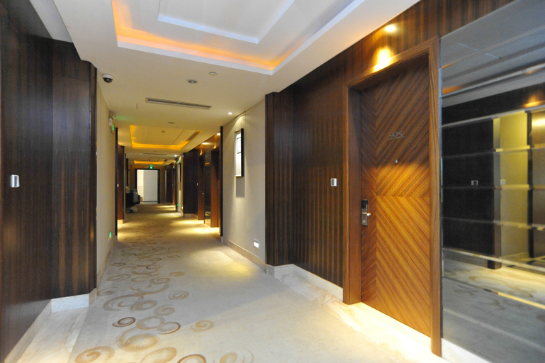 Others 5, Swan Lake Hotel, Dongguan