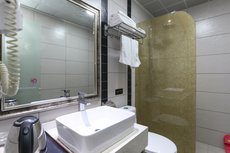 Bathroom 5, Qingmu Hotel (Changzhou Hongyang Plaza Jingchuan Park Branch), Changzhou